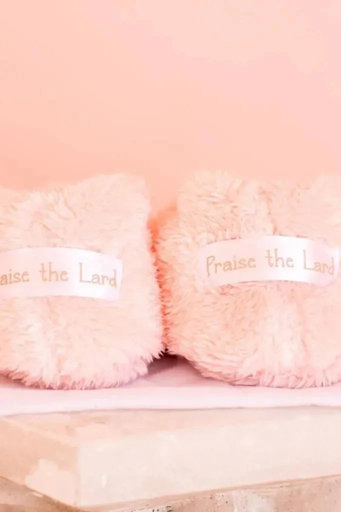 "Praise the Lard" Footsie