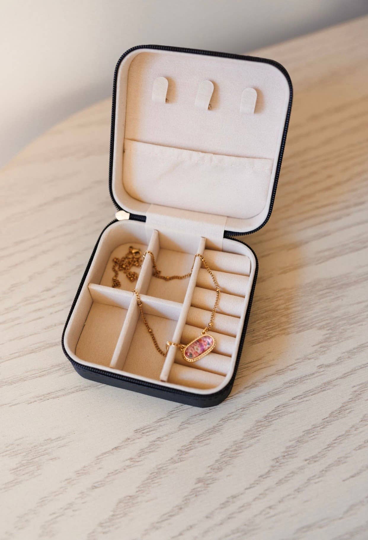Checkerboard Square Jewelry Case