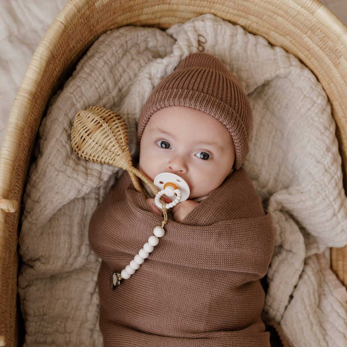 Luladream Pacifier and Clip Set for Baby Comfort and Convenience