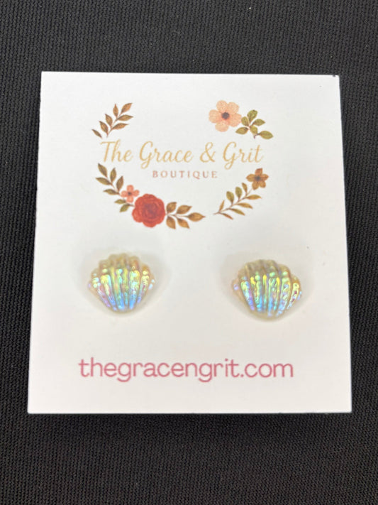 Seashells in Iridescent Ripples