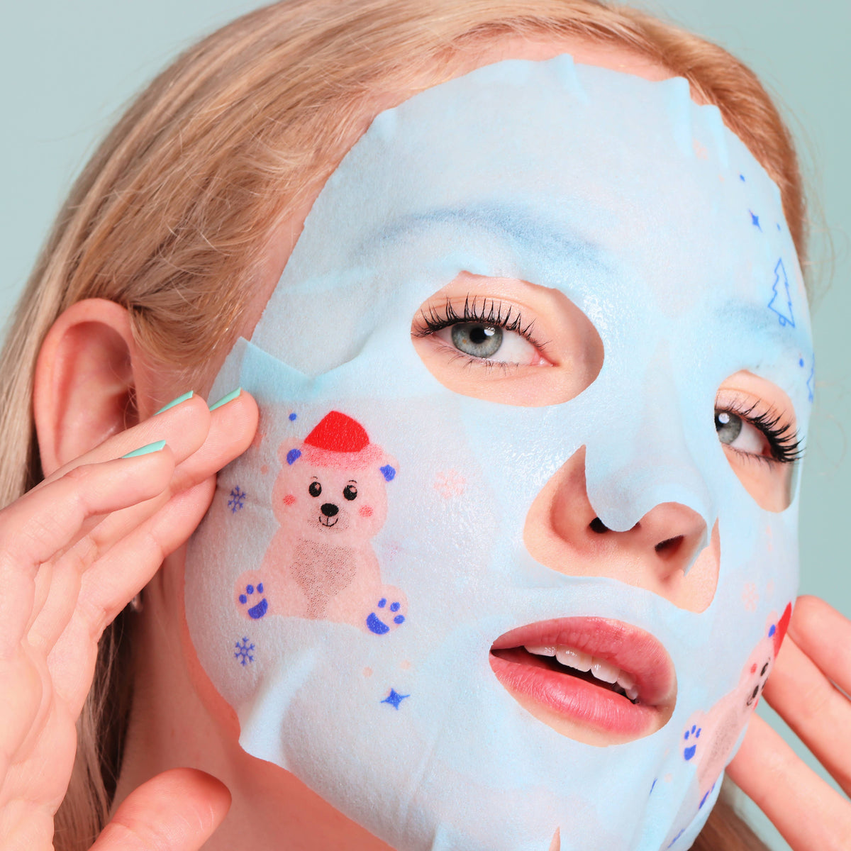 Christmas Holiday Winter Wonder Animal Facial Mask Gift Set