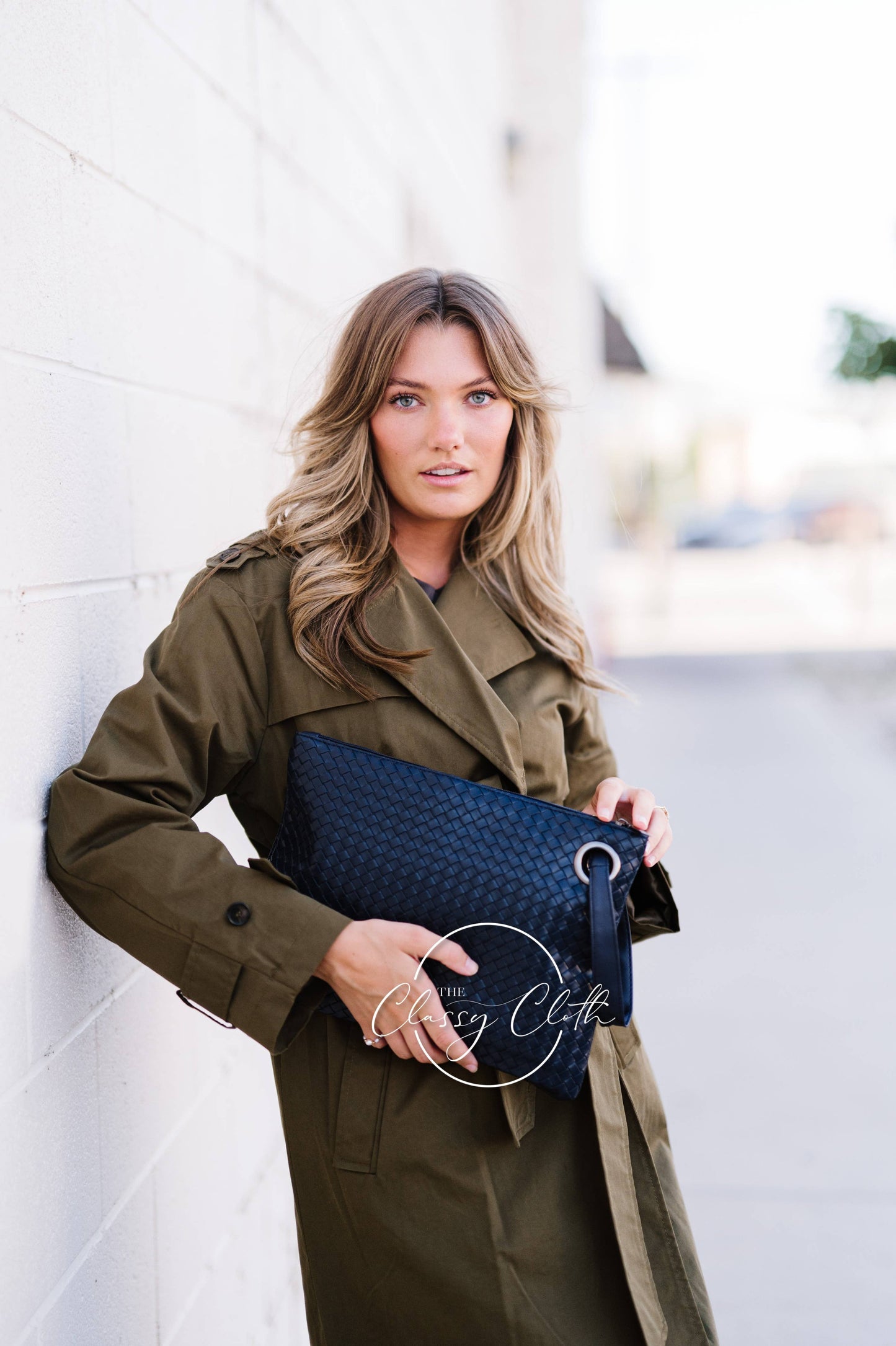 Trendy Clutch - Weave Navy